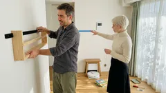 賃貸でも壁に穴を増やさない 「浮く絵本棚」の作り方｜サイズ感・耐荷重・取り付けのコツ